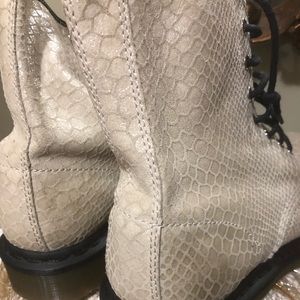 White/gray snakeskin Dr Martens boots